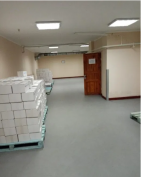 500 sq. Warmes Lagerhaus. Rampe