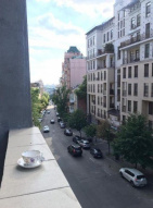 Long term rentals Flats and apartments