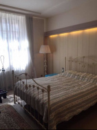 Long term rentals Flats and apartments