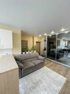 in a residential complex Venice A15048