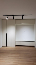 Cozy apartment with new renovation in