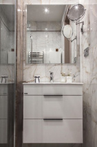 House A10850 Long term rentals Flats