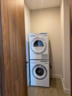 Long term rentals Flats and apartments 