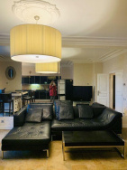 شقة ذات تصميم ممتاز في وسط كييف A47584