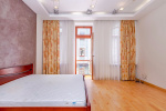 in Podil A10941 Long term rentals Flats