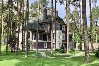 Luxuriöses Herrenhaus im englischen