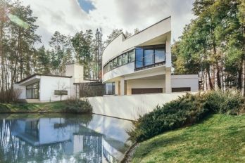 Ein exquisites Herrenhaus mit einer