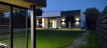 Neues Haus mit modernem Design