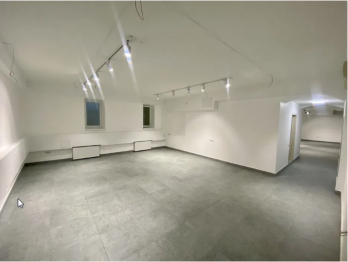 Miete von Räumlichkeiten 240 Meter auf