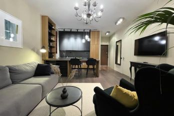 Apartment with beautiful sunsets in the