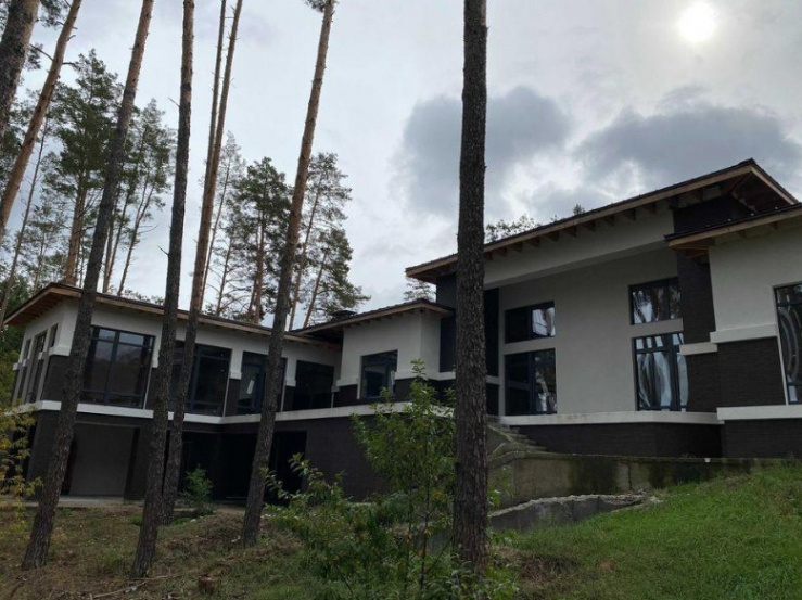 A41652 For Sale Houses and villas New
