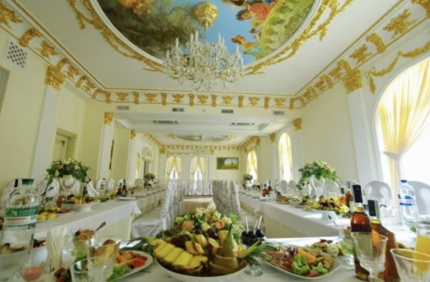 Verkauf Freistehende Gebäude Hotel zum