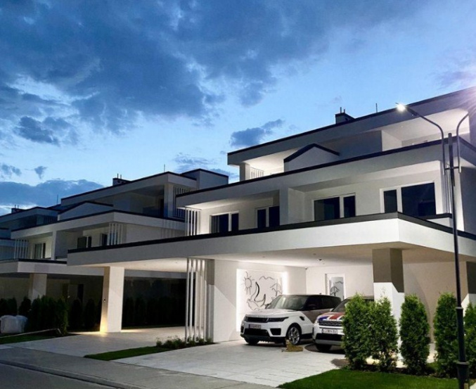Haus mit einzigartigen Terrassen A42627