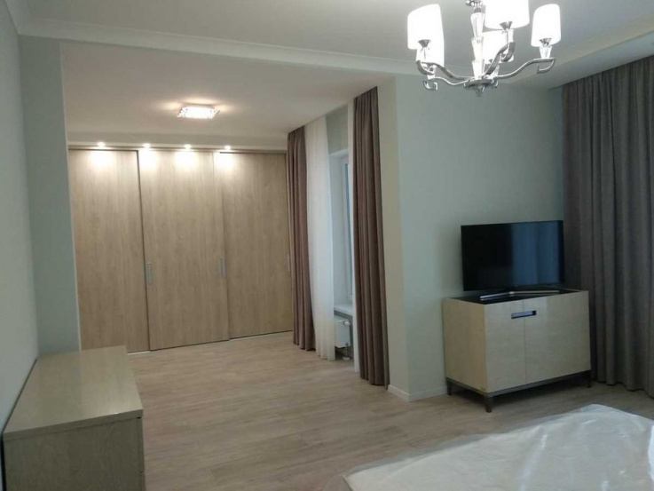 the center A10907 Long term rentals