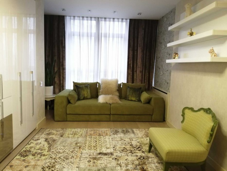 Long term rentals Flats and apartments