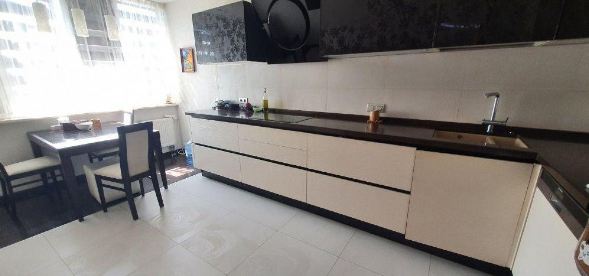 Parkove Misto A14762 For Sale Flats and