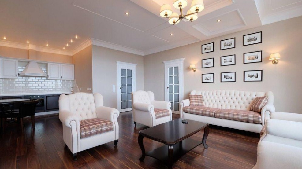 Long term rentals Flats and apartments
