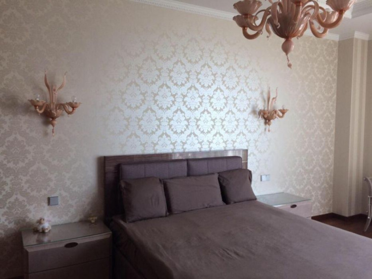 A10980 Long term rentals Flats and