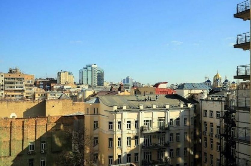 Apartment on Bohdan Khmelnitsky Street