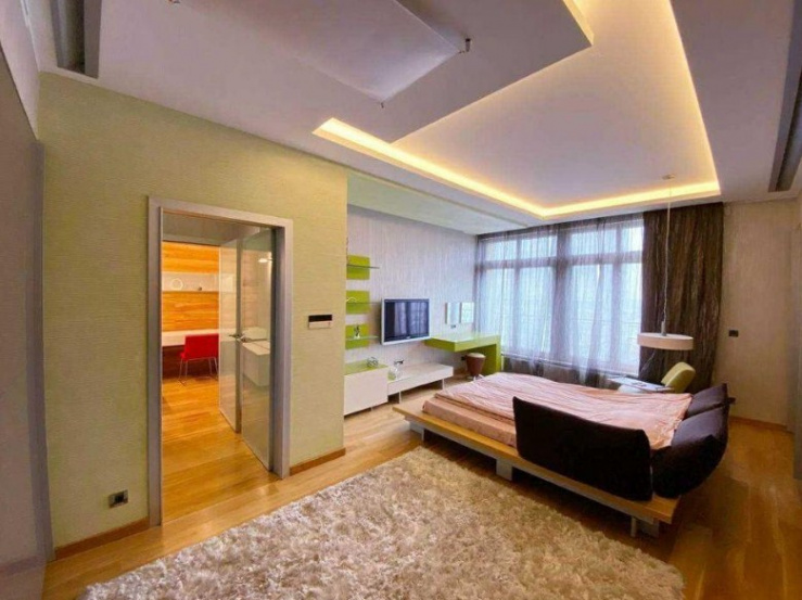 A55630 Long term rentals Flats and
