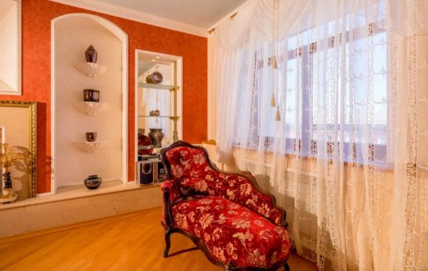 Long term rentals Flats and apartments