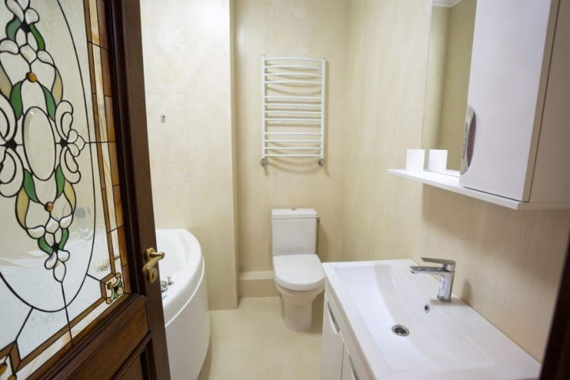 A10656 Long term rentals Flats and