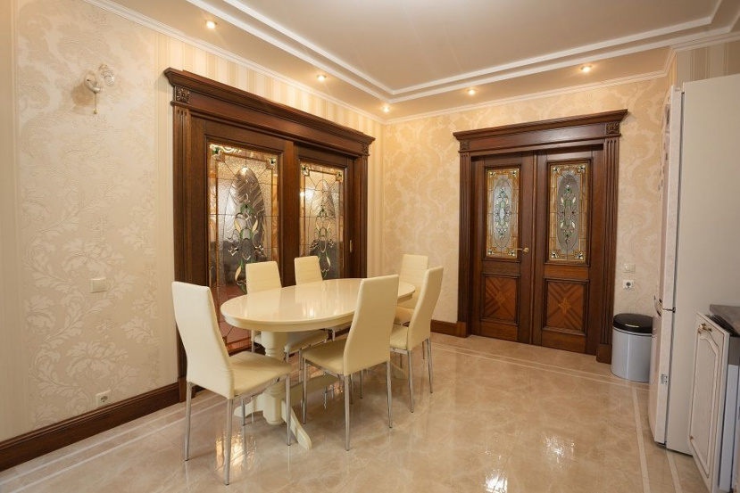 Long term rentals Flats and apartments