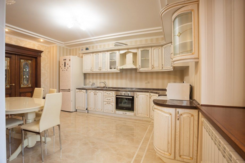 Staronavodnitskaya street A10656 Long