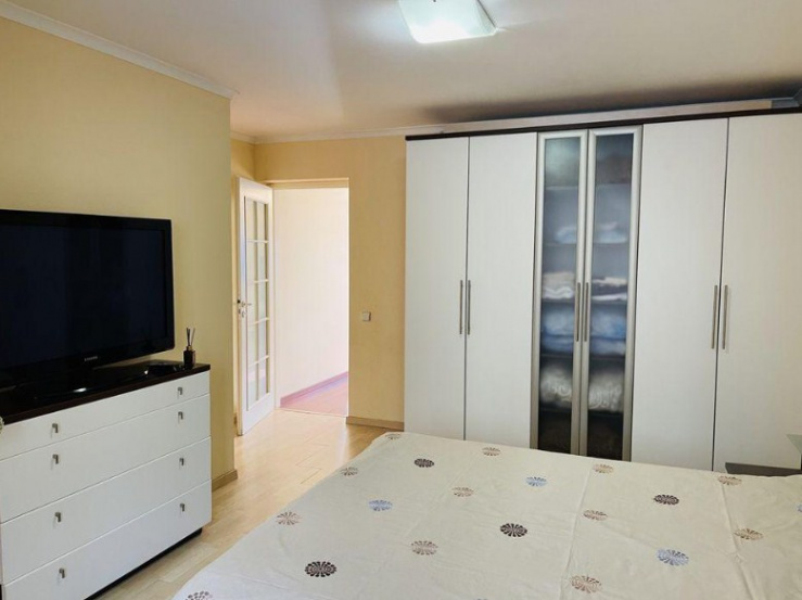 apartment near Palats Ukraina metro