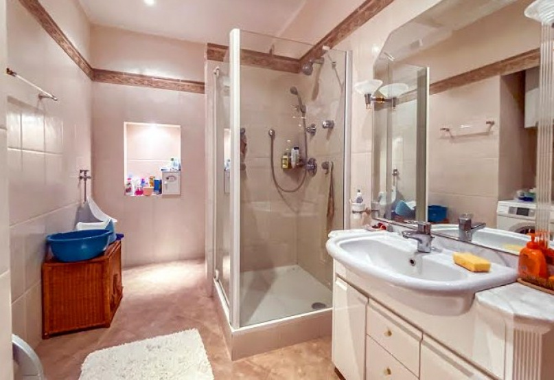 Kiev A14831 Long term rentals Flats and