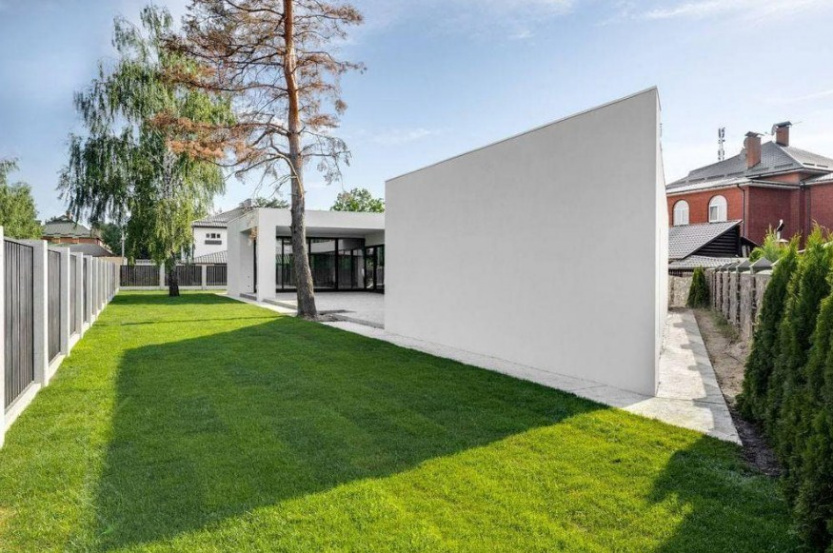 und Villen Neues modernes Haus im Dorf