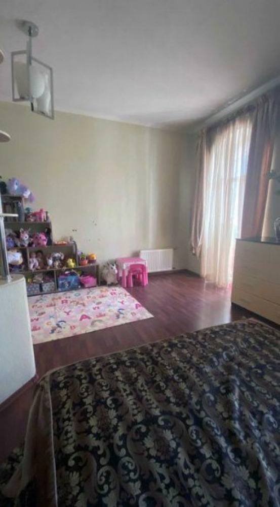 Kiev A14795 For Sale Flats and