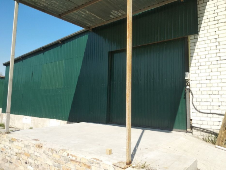 Warehouse in Desnyanskiy district on