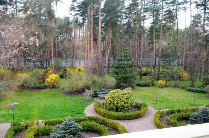 Villen Einzigartiges Haus mit Pool