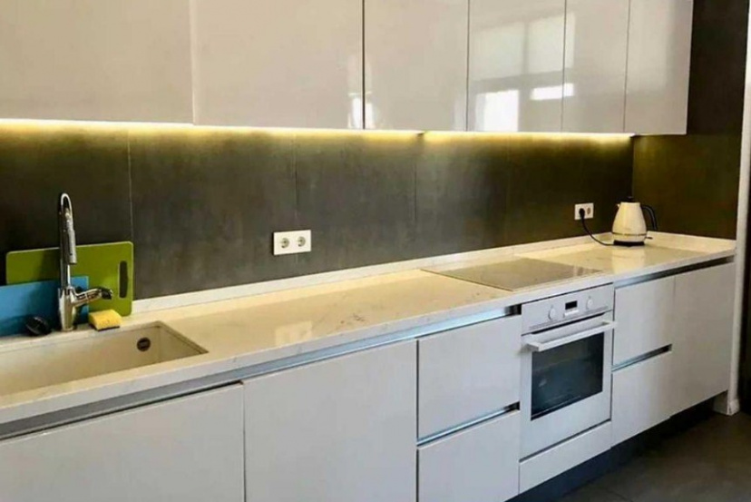 A55631 Long term rentals Flats and