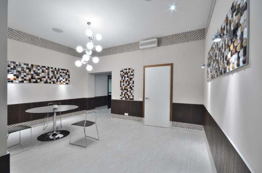 Spacious house with terraces in the