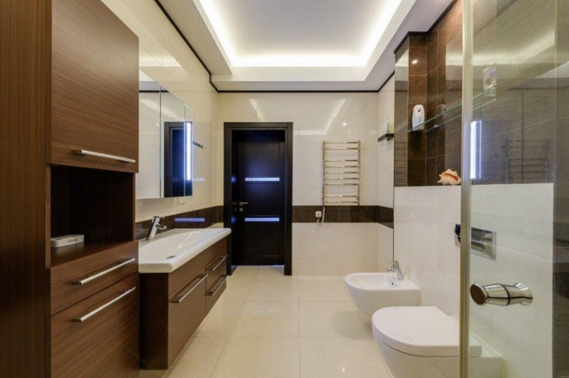 A42646 For Sale Houses and villas Large