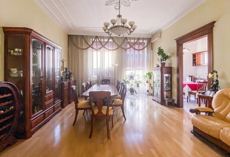 rentals Flats and apartments Apartment