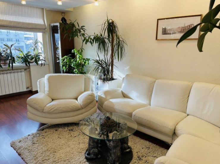 apartment near Palats Ukraina metro