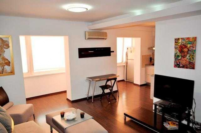 renovated near the metro A37791 For