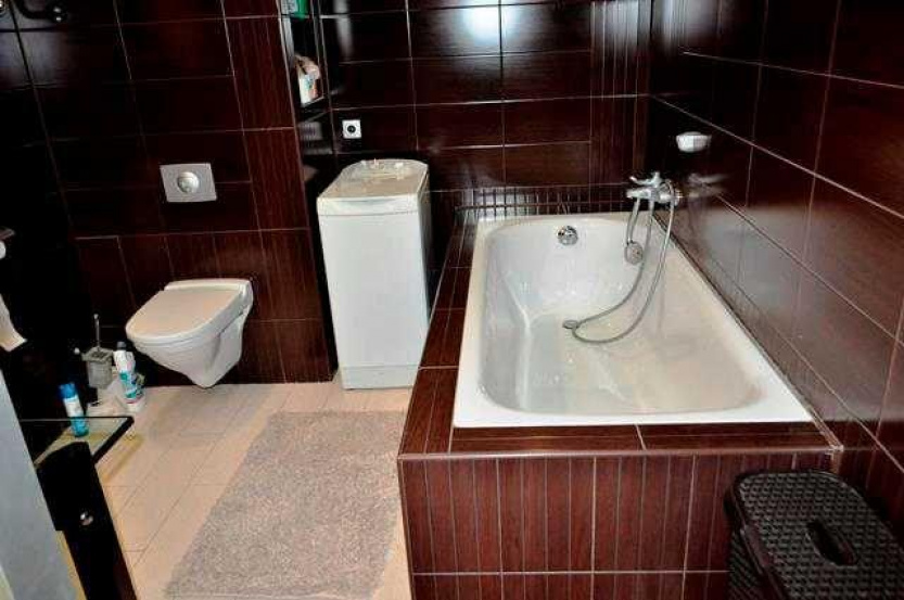 metro A37791 For Sale Flats and