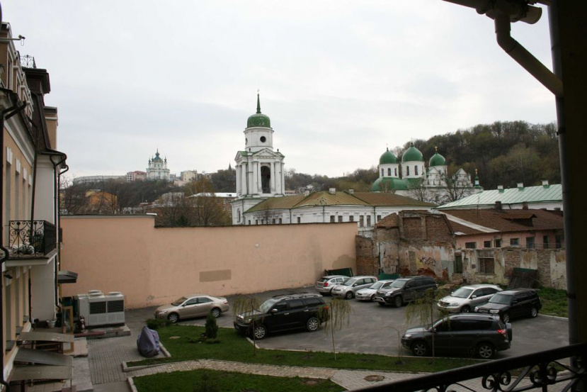 A10975 Long term rentals Flats and