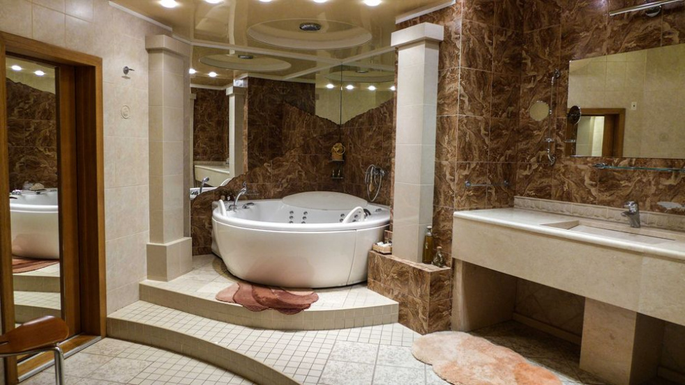 Long term rentals Flats and apartments