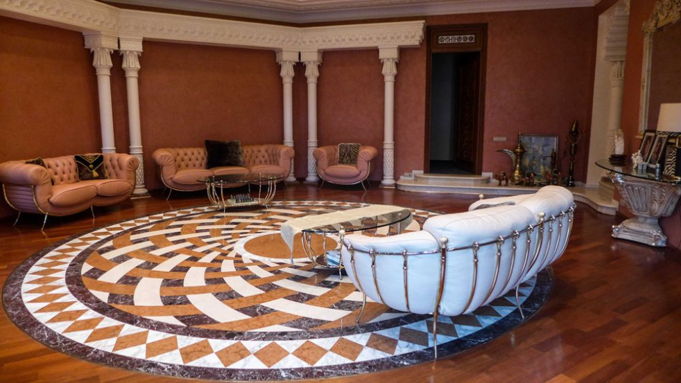 Long term rentals Flats and apartments