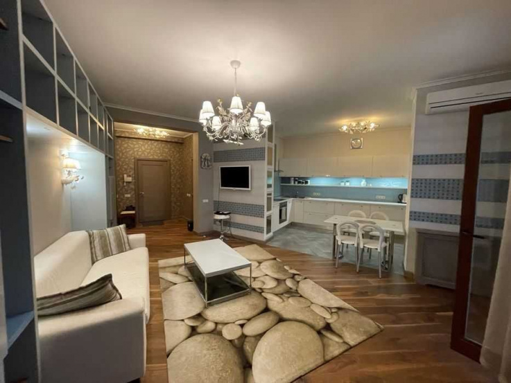 apartment for long-term rent, 162 m2