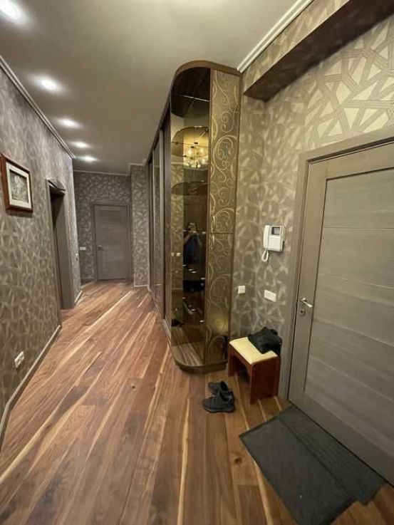 Three-room apartment for long-term