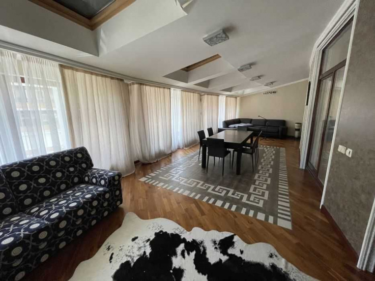 long-term rent, 162 m2 A14330 Long term