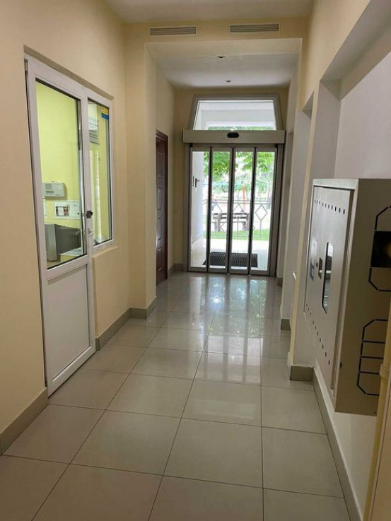 center A10963 Long term rentals Flats