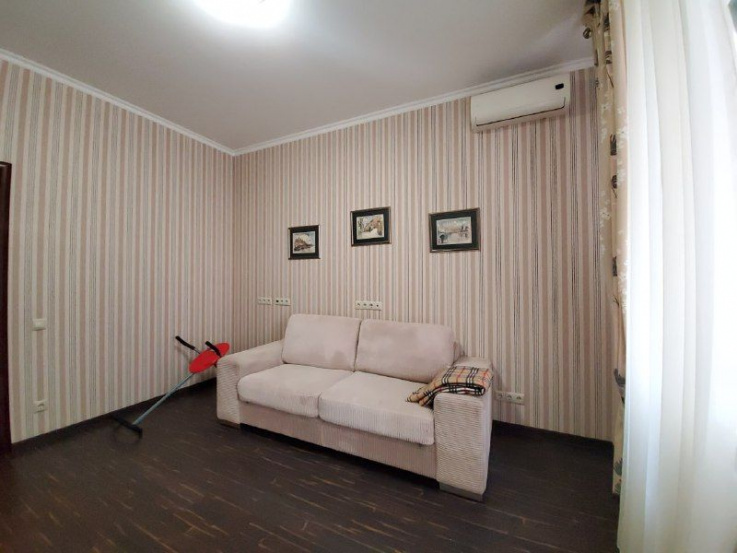 and apartments Spacious apartment on