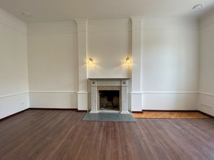 apartments Luxurious 6-room apartment